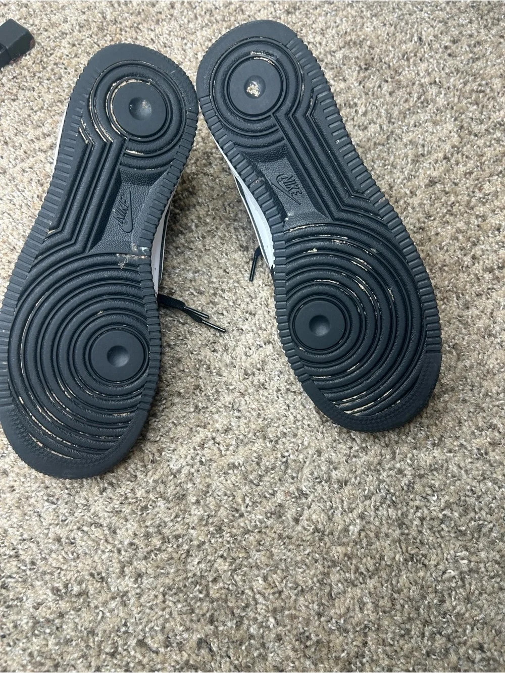 Nike stylish black